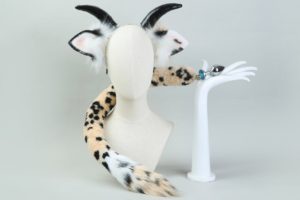 Realistic Faux Cow Tail Plug By Aliriga